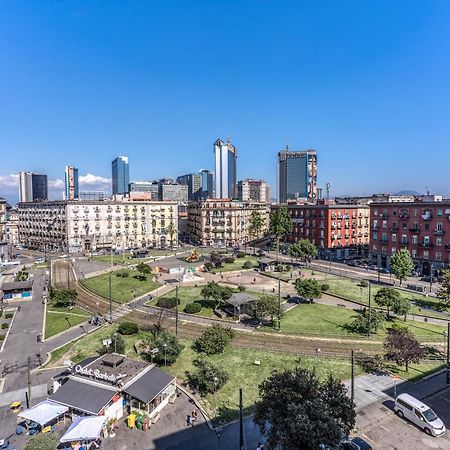 ホテル National Square Napoli エクステリア 写真