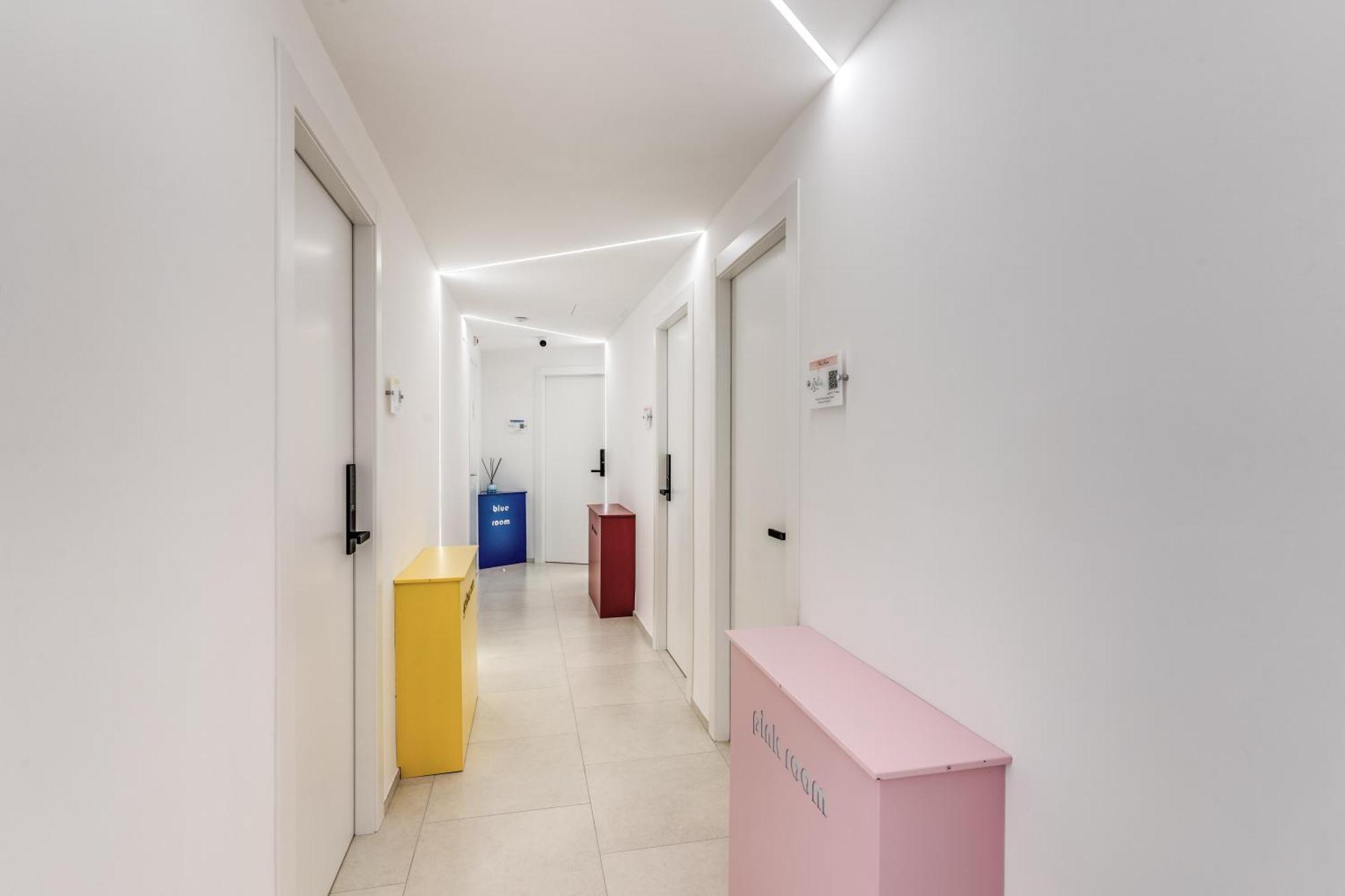 ホテル National Square Napoli エクステリア 写真