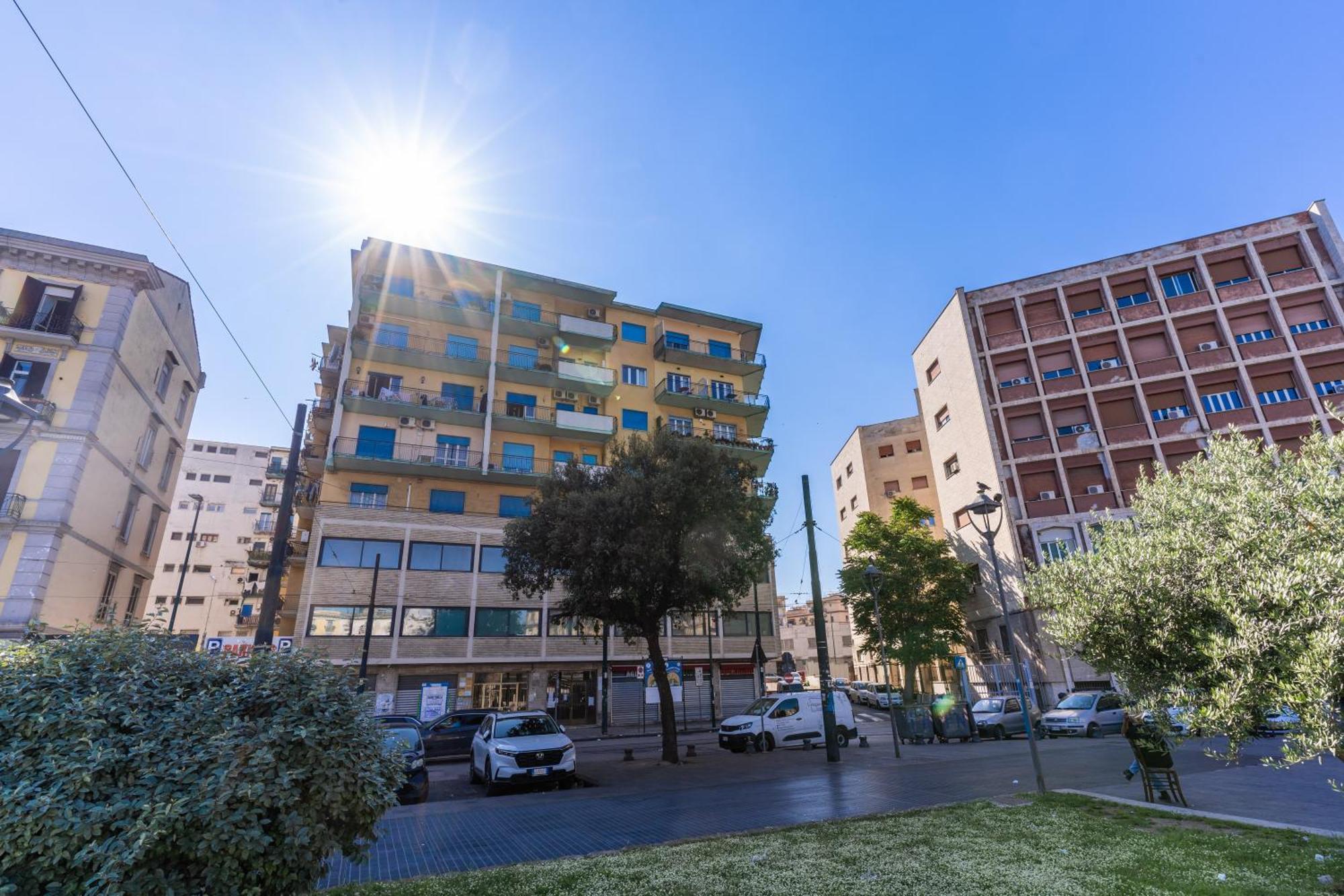 ホテル National Square Napoli エクステリア 写真